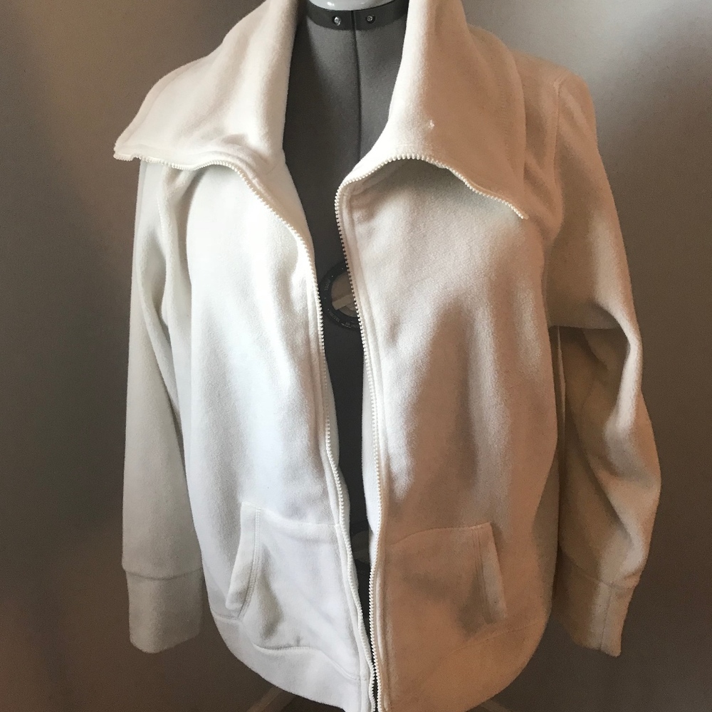 📌Calvin Klein Fleece Jacket